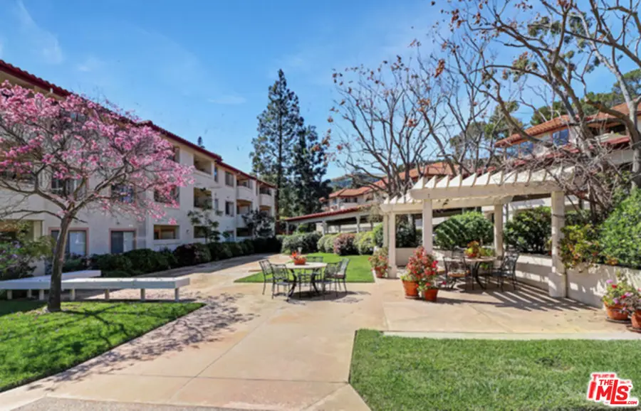501 Palisades Drive #103, Pacific Palisades, CA 90272 - #3