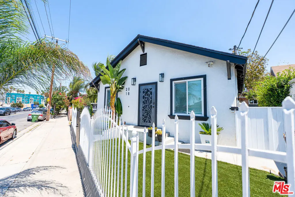 2016 10th Avenue, Los Angeles, CA 90018 - #1