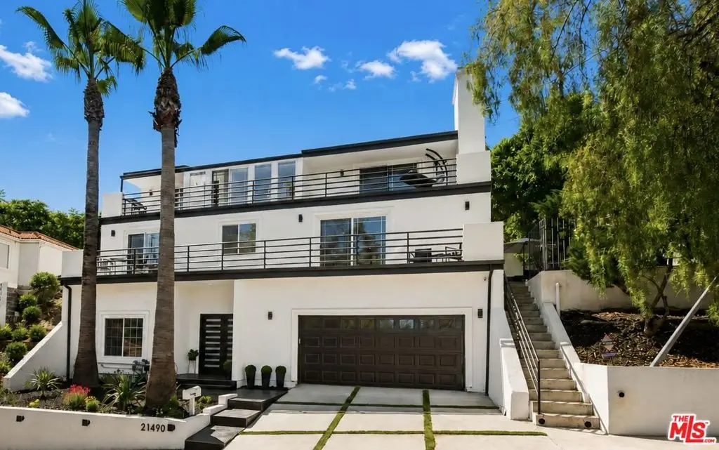 21490 Arcos Drive, Woodland Hills, CA 91364 - #1