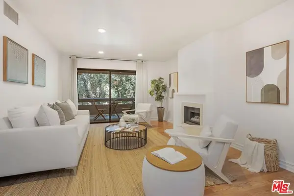 15231 Magnolia Boulevard #114, Sherman Oaks, CA 91403