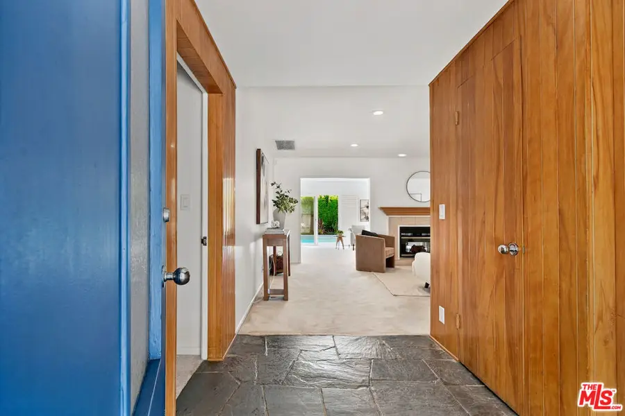5071 Gaynor Avenue, Encino, CA 91436 - #2