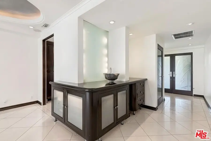801 Ocean Avenue #206, Santa Monica, CA 90403 - #3