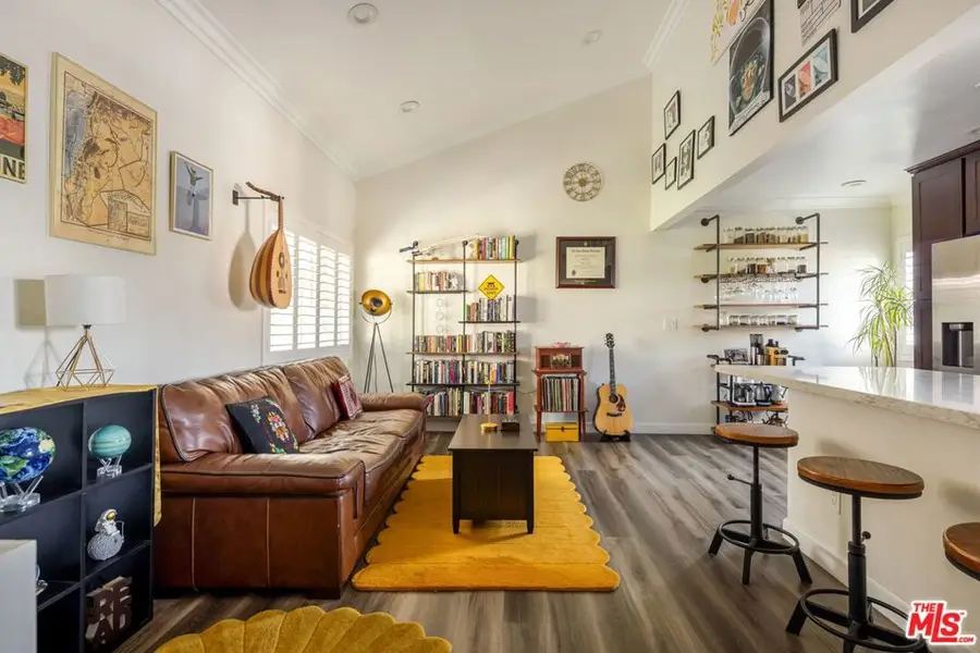 718 N Raymond Avenue #6, Pasadena, CA 91103 - #2
