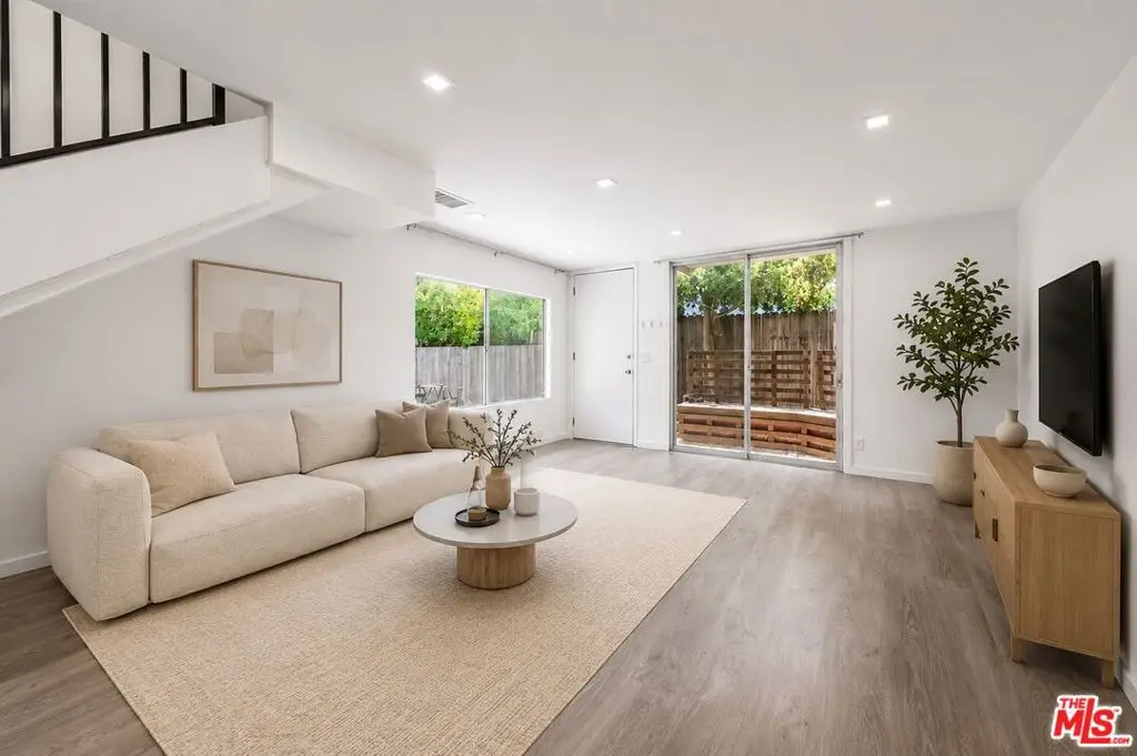 11652 Chenault Street #14, Los Angeles, CA 90049 - #1