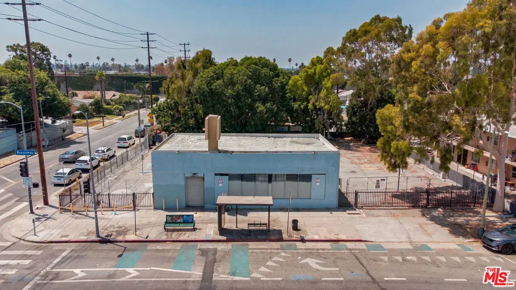 9145 S Broadway, Los Angeles, CA 90003 - #1