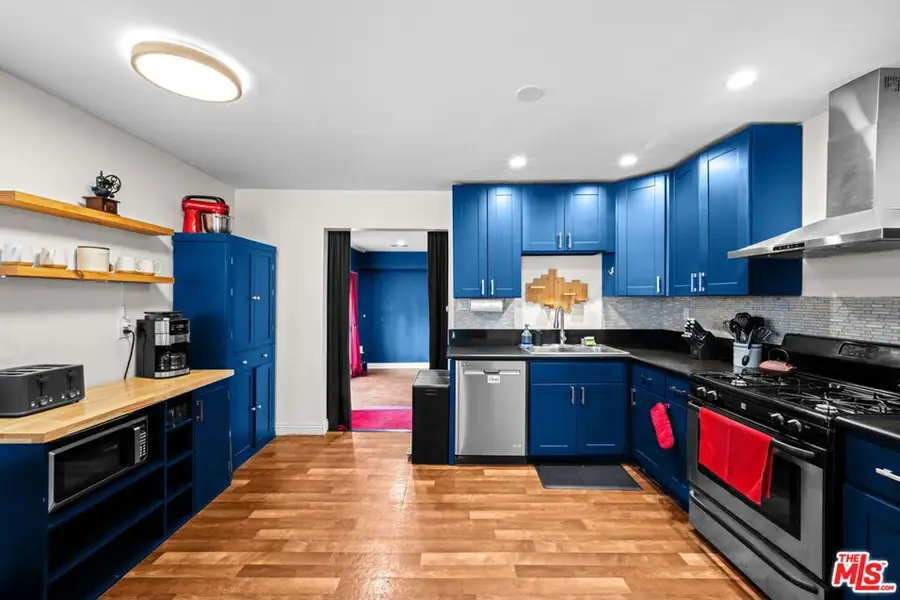 11143 Califa Street, North Hollywood, CA 91601 - #3