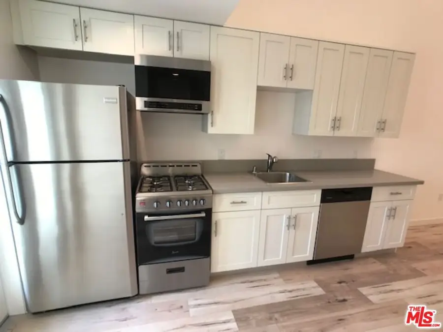 517 N Harvard Boulevard, Los Angeles, CA 90004 - #2