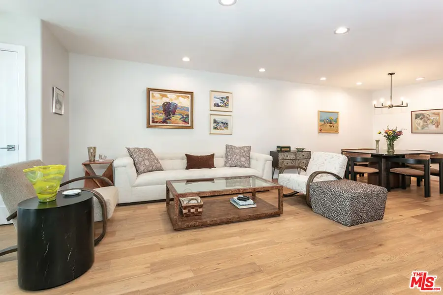 14101 Dickens Street #8, Sherman Oaks, CA 91423 - #2