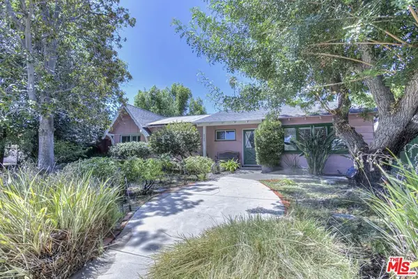 6545 Shoup Avenue, Los Angeles, CA 91307