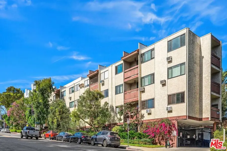 530 S Barrington Avenue #109, Los Angeles, CA 90049 - #2