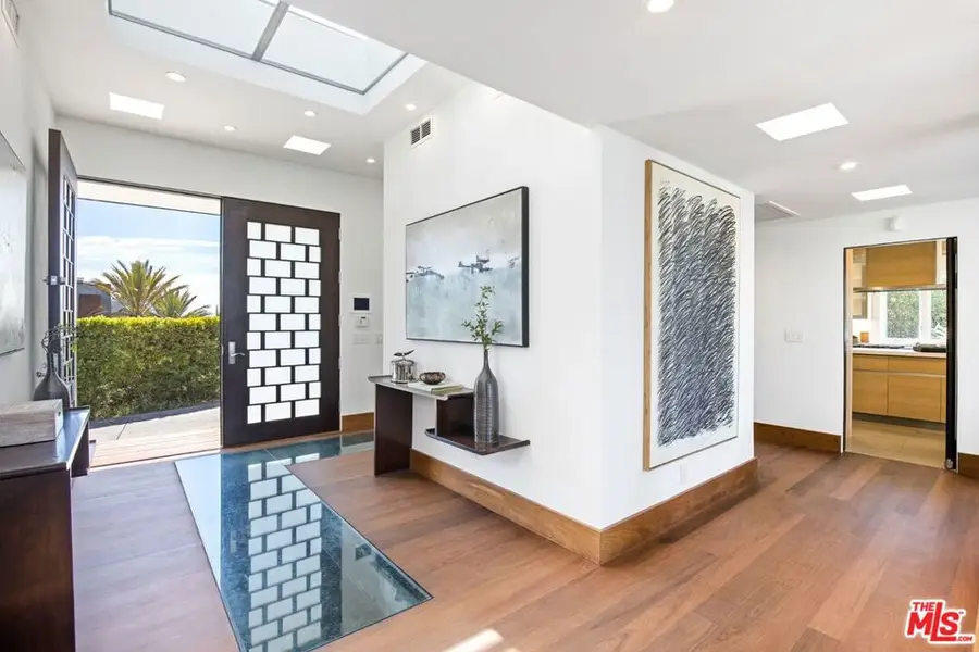9302 Nightingale Drive, Los Angeles, CA 90069 - #2