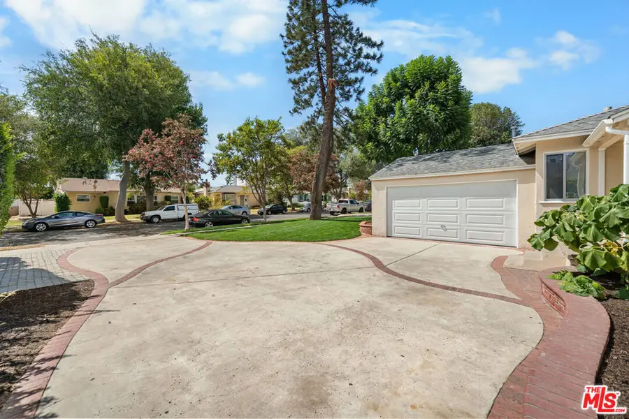8914 Canby Avenue, Northridge, CA 91325 - #2