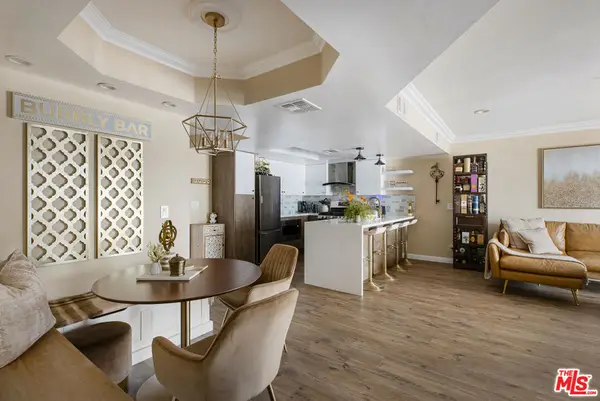 4760 Templeton Street #3201, Los Angeles, CA 90032