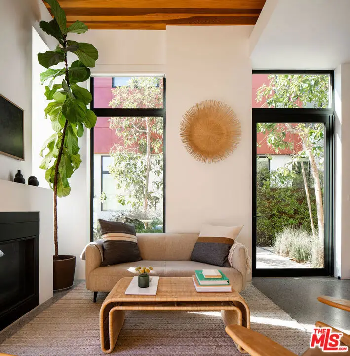 1329 California Avenue #102, Santa Monica, CA 90403 - #2