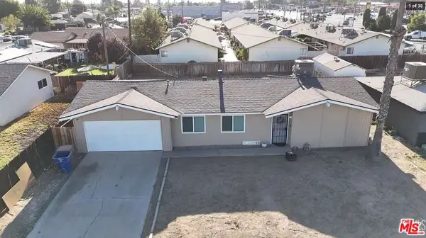 2612 Van Buren Place, Bakersfield, CA 93314