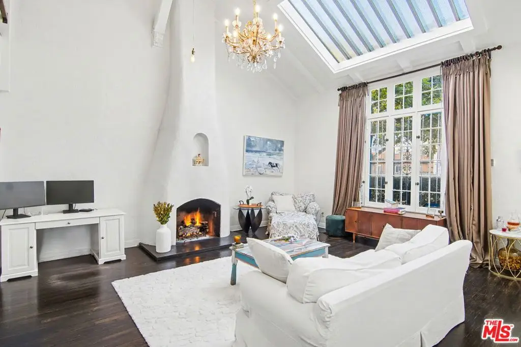 6204 Banner Avenue #2, Los Angeles, CA 90038 - #1