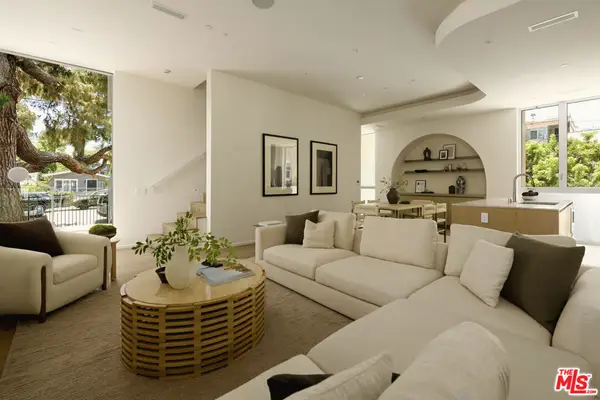 1125 Sanborn Avenue, Los Angeles, CA 90029