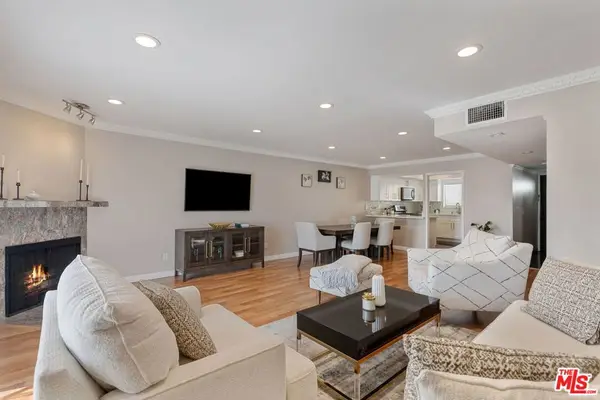 6420 Hazeltine Avenue #9, Los Angeles, CA 91401