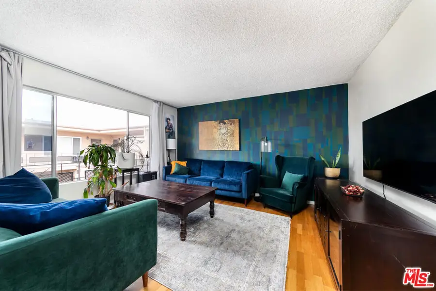 5232 Corteen Place #25, Valley Village, CA 91607 - #2