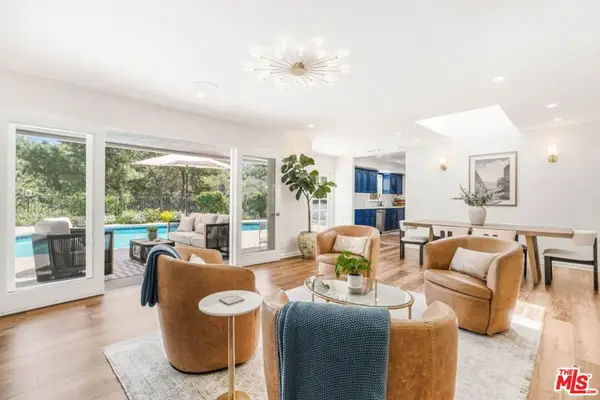 16706 Alginet Place, Los Angeles, CA 91436