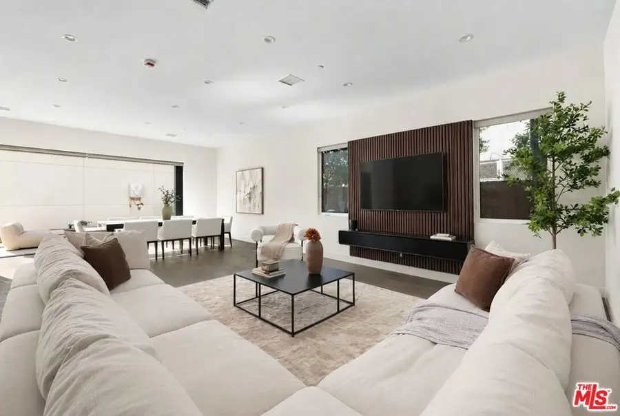 647 N Stanley Avenue, Los Angeles, CA 90036 - #3