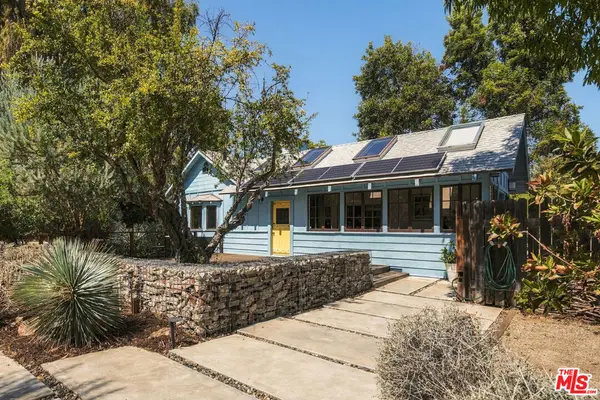 19627 Oxnard Street, Tarzana, CA 91356
