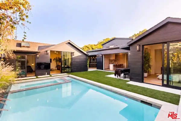 3132 Purdue Avenue, Los Angeles, CA 90066