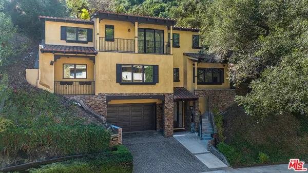 2566 E Chevy Chase Drive, Glendale, CA 91206