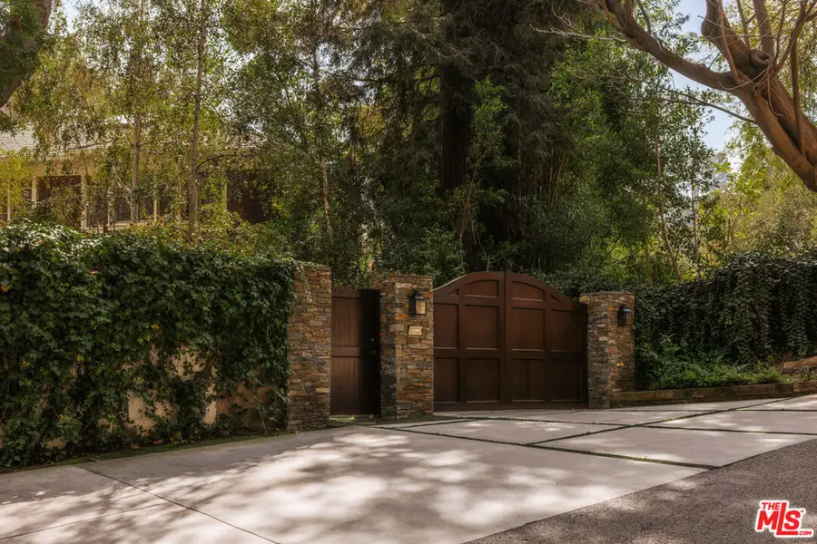 2041 Mandeville Canyon Road, Los Angeles, CA 90049 - #2