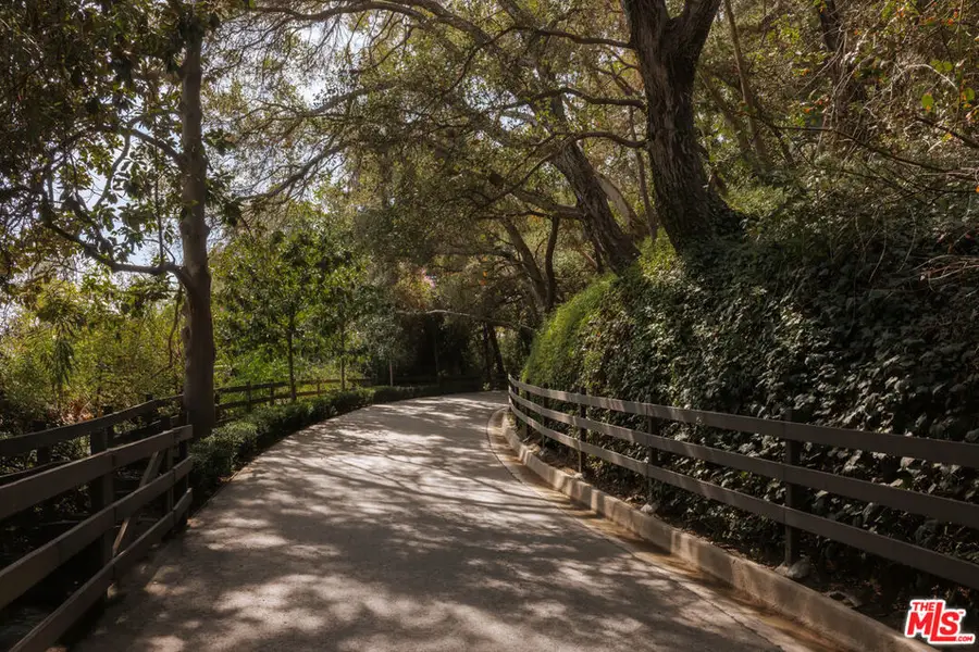 2041 Mandeville Canyon Road, Los Angeles, CA 90049 - #3
