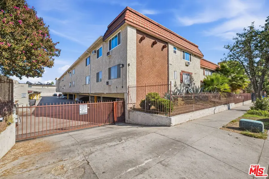 8800 Cedros Avenue #212, Panorama City, CA 91402 - #3