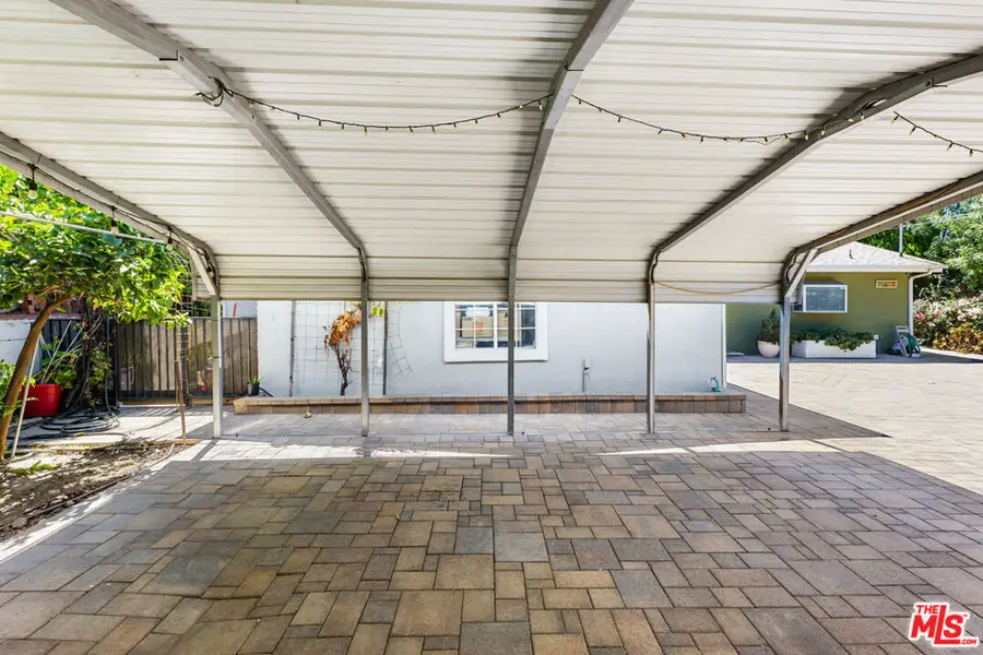 20628 Clark Street, Woodland Hills, CA 91367 - #3