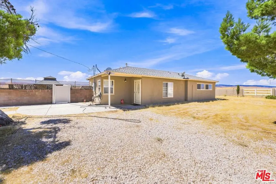 48761 110th Street, Lancaster, CA 93536 - #2