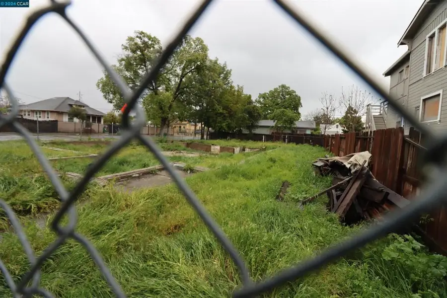 1602 S Sutter St, Stockton, CA 95206 - Image #2