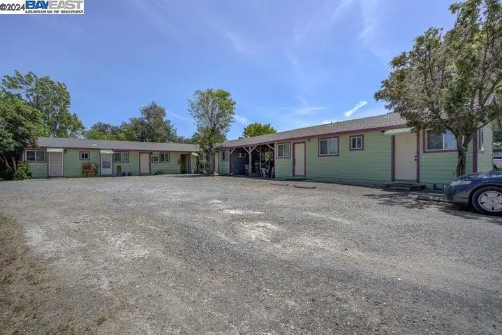 8080 State Hwy 99e, Los Molinos, CA 96055 - #1