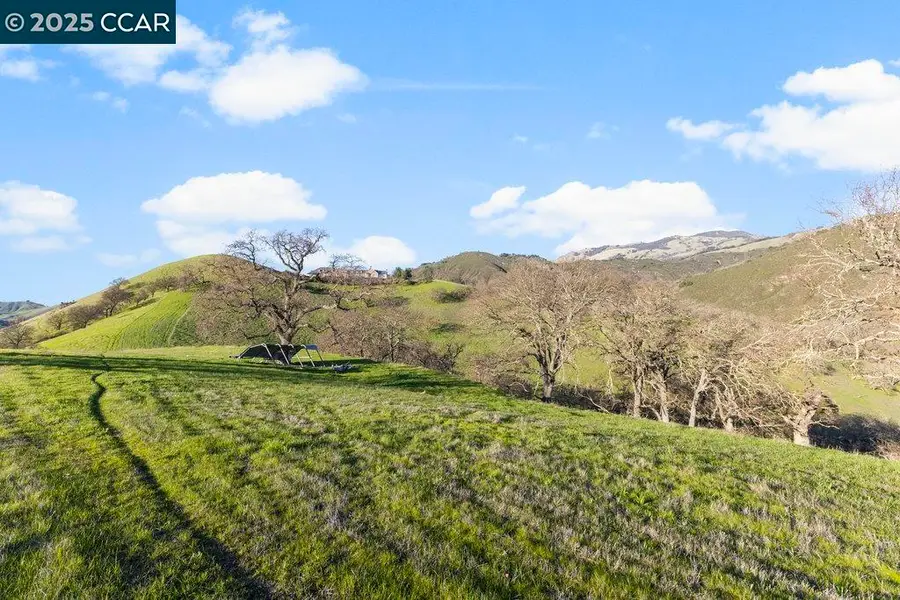 2300 Caballo Ranchero Dr, Diablo, CA 94528 - Image #2