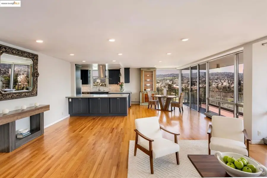 177 19th St #11E, Oakland, CA 94612 - Image #3