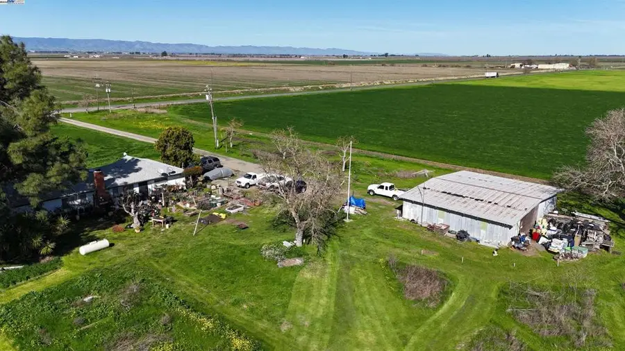 6282 Rio Dixon Rd, Dixon, CA 95620 - Image #2