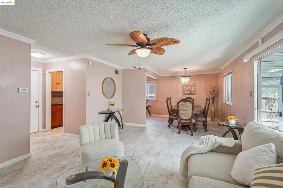 836 Stella St, Vallejo, CA 94589 - Image #2