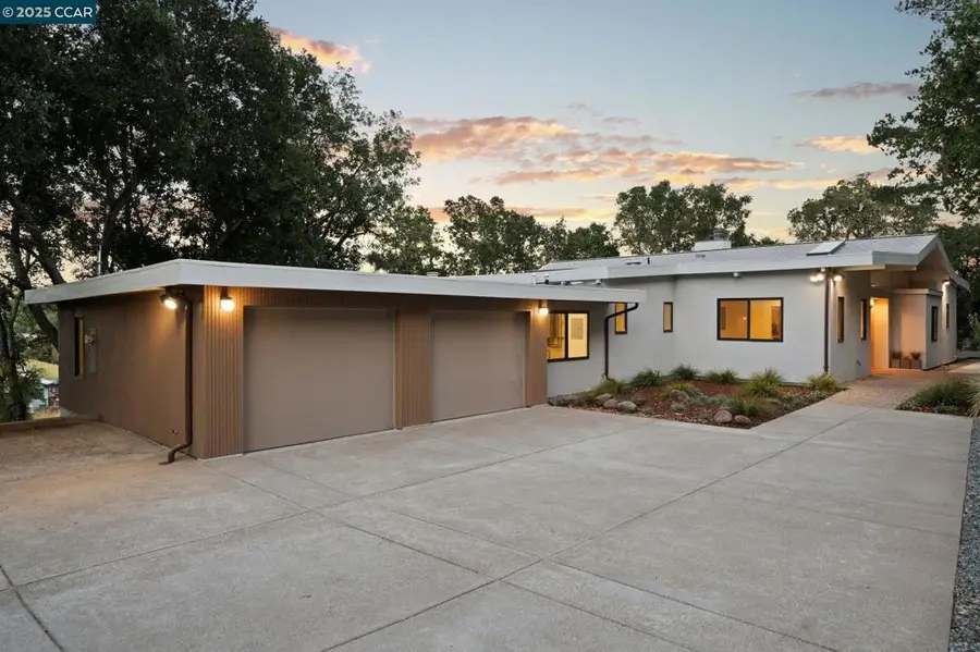 233 Melody Ln, Orinda, CA 94563 - Image #2