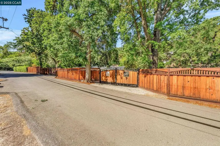 205 Castle Hill Ranch Rd, Walnut Creek, CA 94595 - Image #3