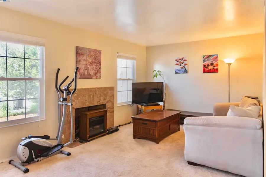 33010 Lake Mead Dr, Fremont, CA 94555 - Image #3