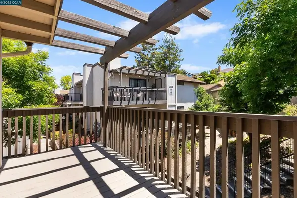 1383 Hull Ln, Martinez, CA 94553