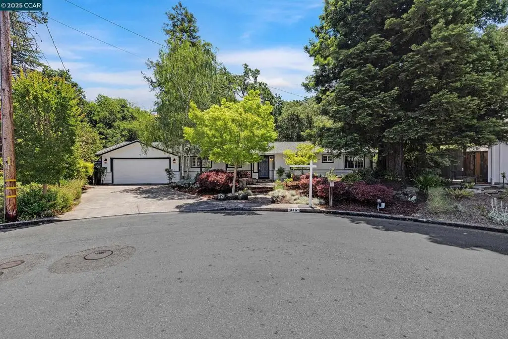 345 Shire Oaks Court, Lafayette, CA 94549 - Image #1