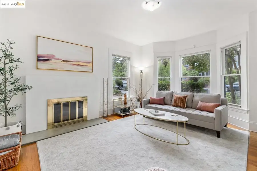 2910 Hillegass Ave #2, Berkeley, CA 94705 - Image #3