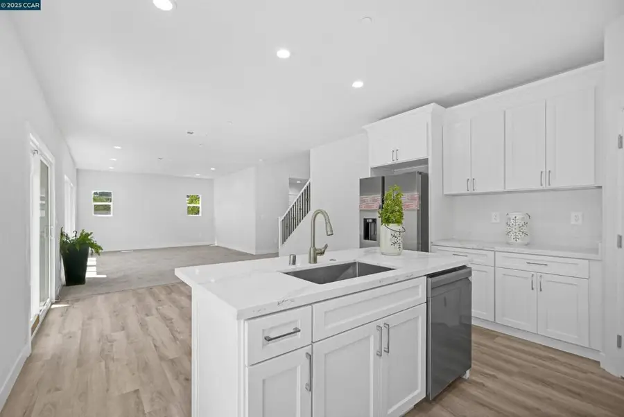 2722 Cowell Rd, Concord, CA 94518 - Image #3