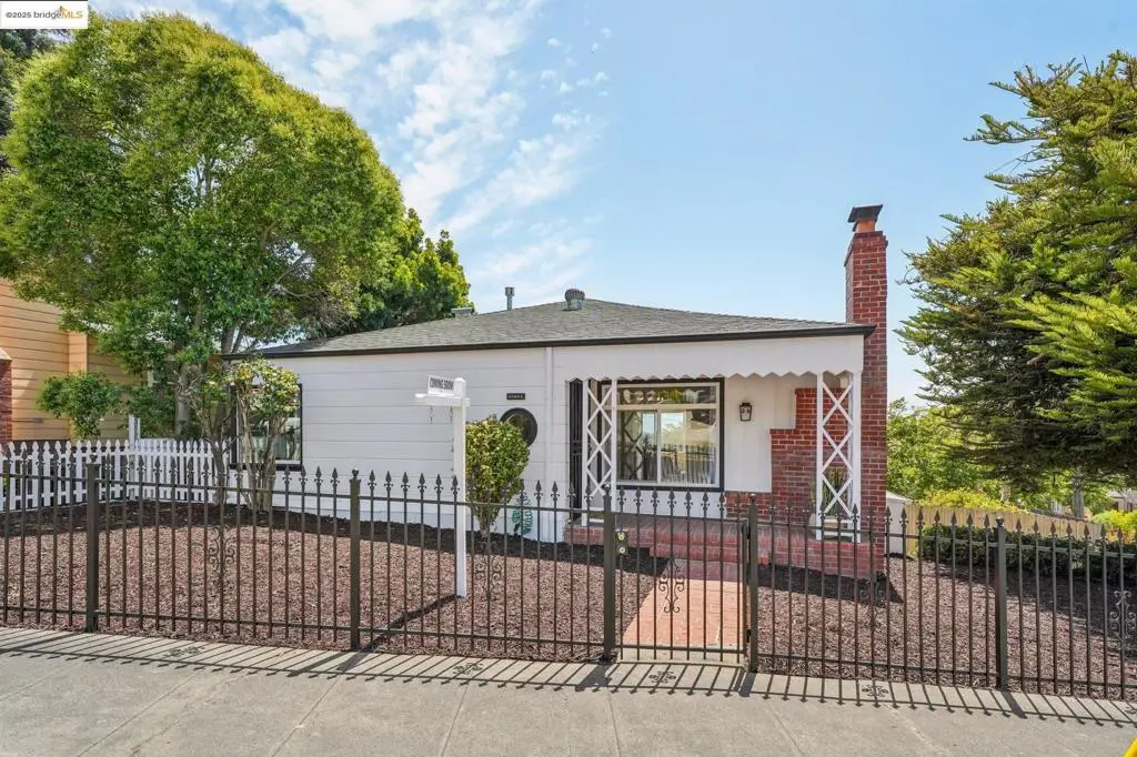 10601 Sheldon St, Oakland, CA 94605 - Image #1