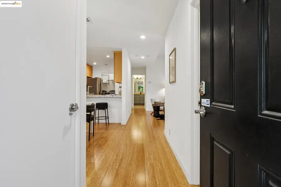 480 Canyon Oaks Dr #G, Oakland, CA 94605 - Image #3