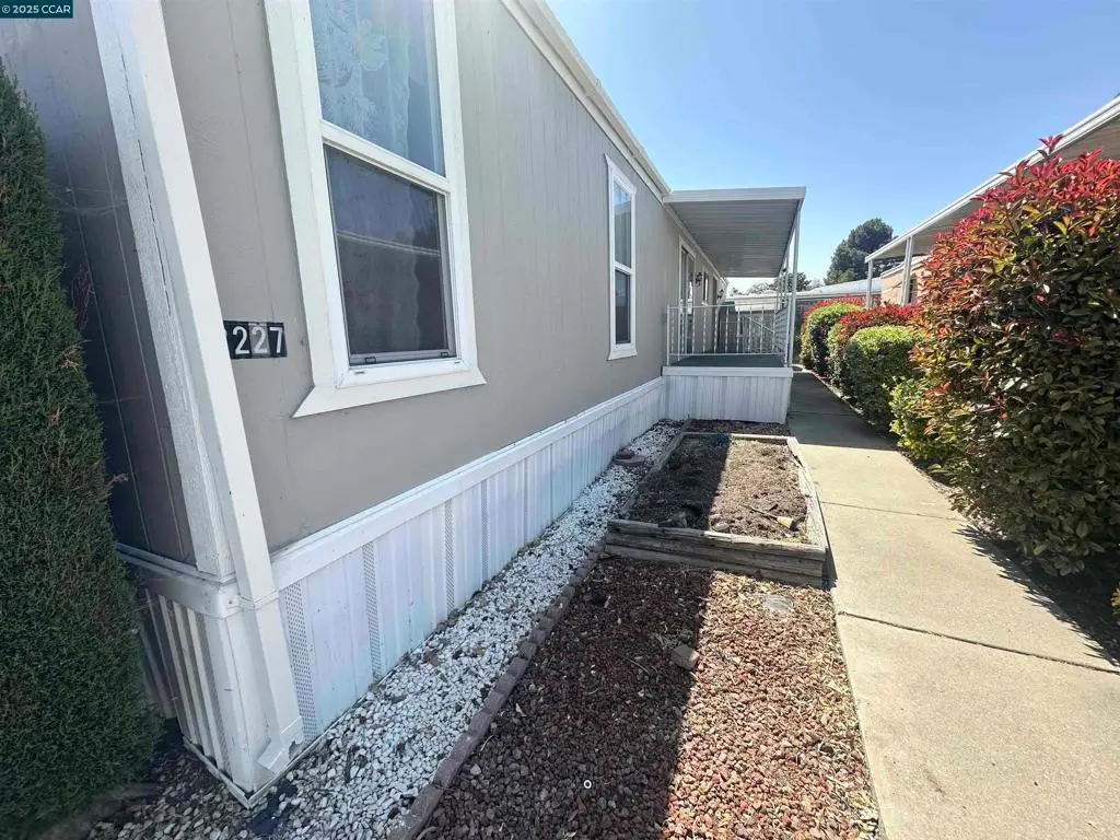 2227 Dalis Drive, Concord, CA 94520 - Image #1