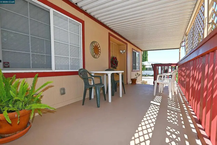 109 Reef Dr, Pittsburg, CA 94565 - Image #3